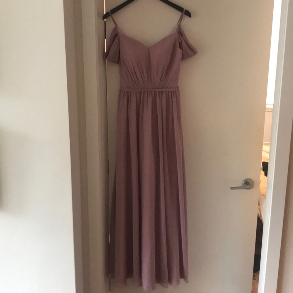 Women’s dress